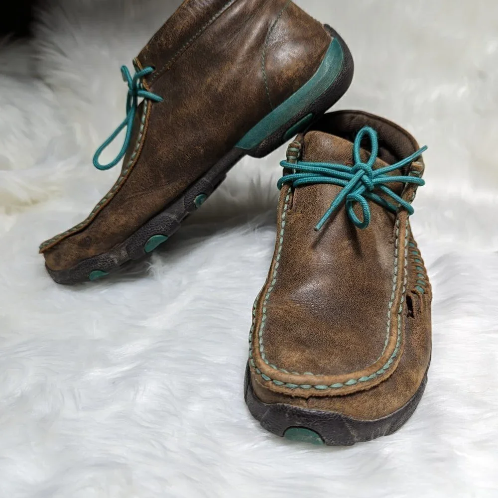 Twisted X woman's Handcrafted Cowgirl Lace-up Chukka Brown color Size 10 M - Picture 5 of 13